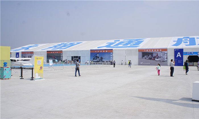 使用大型活動篷房需要辦理哪些審批手續？